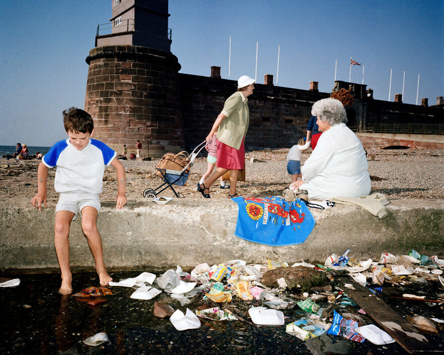 martin-parr-gb-england-new-brighton-from-the-last-resort-1983-85-lon6990-5041675