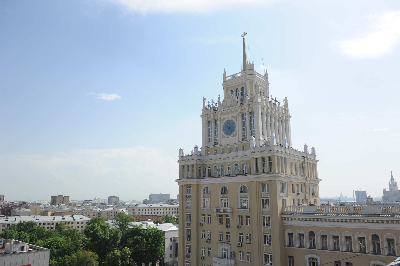 В Москве начали реставрацию гостиницы «Пекин», первый этап завершат в 2027 году